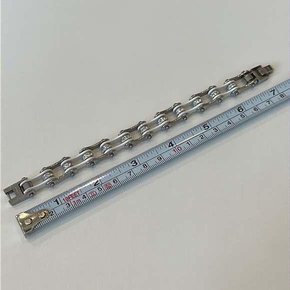 White & Silver Bike Chain Bracelet with Clear Stones - Picture 5 of 5